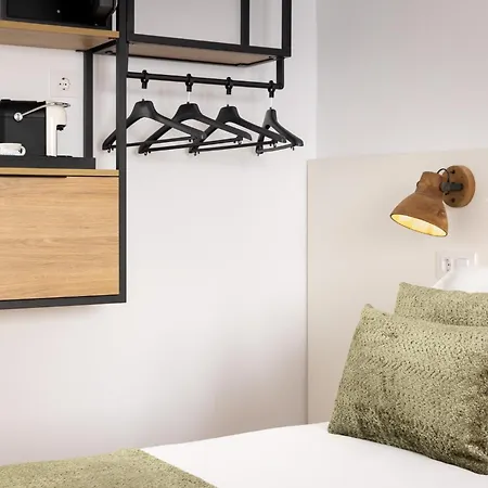 Hotel Htop Bcn #htopenjoy 2*