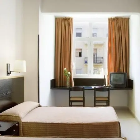 Hotel Htop Bcn #htopenjoy 2*
