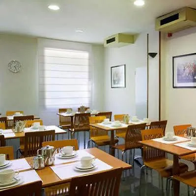 Htop Bcn #htopenjoy 酒店 2*